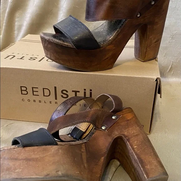 Bed|Stu Women's Brown Leather Sandals - Picture 2 of 4